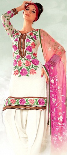 Hímzett virágos Salwar öltöny