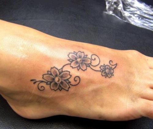 sødt tatoveringsdesign til kvinder