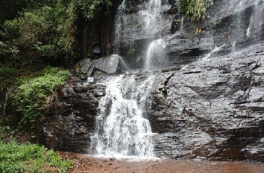 Jhari Falls Eller Kærnemælk Falls