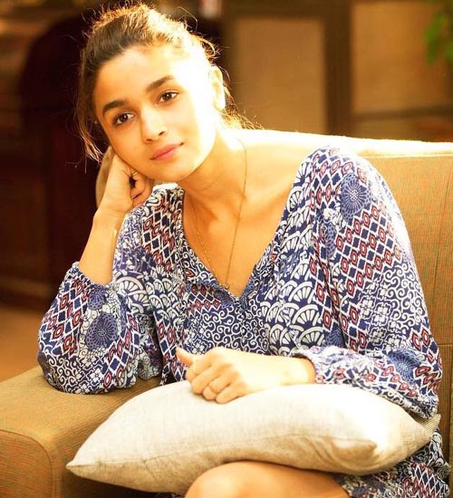 Alia Bhatt smink nélkül 1