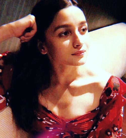 Alia Bhatt smink nélkül 3