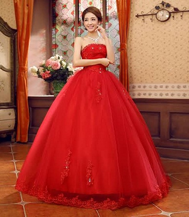 Piros bál esküvői ruha