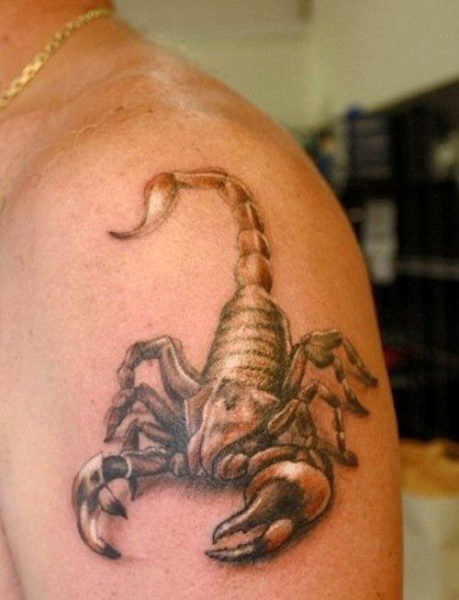 Et realistisk 3D Scorpion Tattoo Design på venstre arm