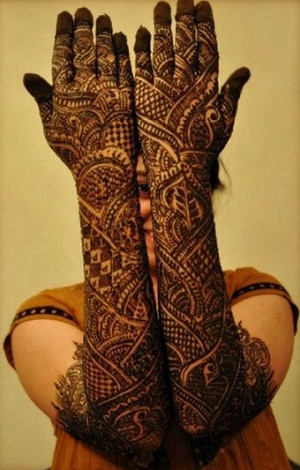 Traditionelt Asha Savla Mehandi Design