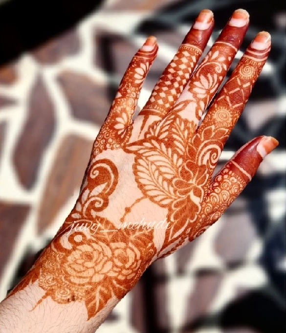 Rich Floral Designer Mehendi