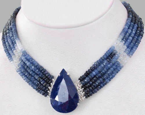 Kék zafír tervező nyakláncok