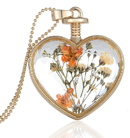 Guldlås med blomster