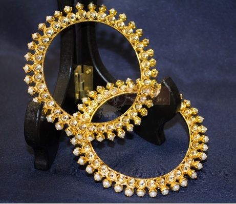 Kundan Pearl Bangles