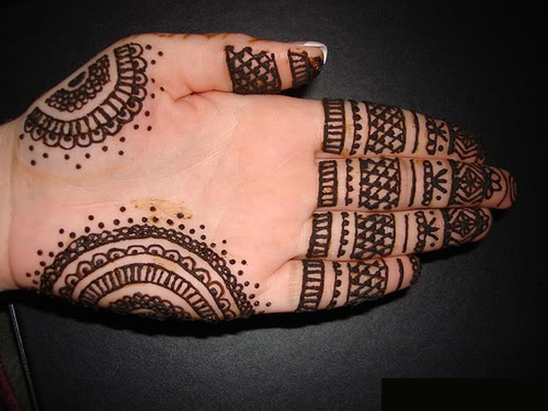 Små Mehndi -designs i 2020