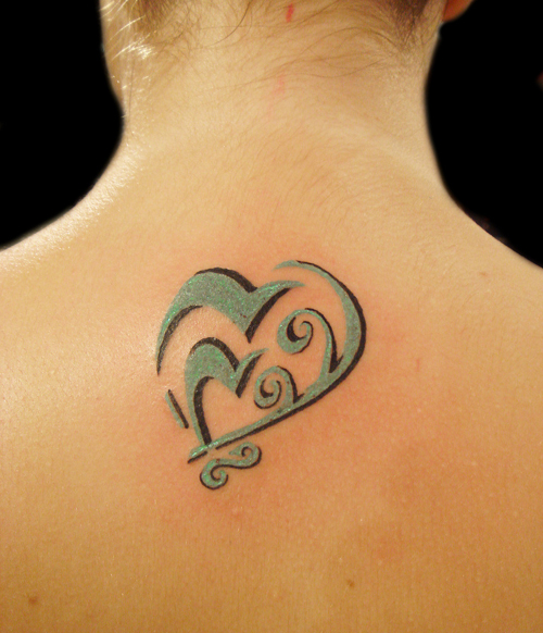 Tetoválás kezdőbetűkkel