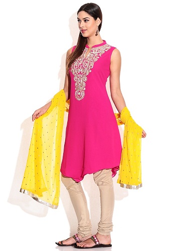 Ujjatlan Churidar Kurta Dupatt -tal