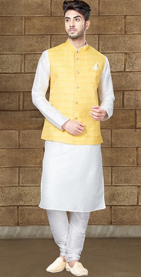 Fehér Kurta pizsama Nehru dzsekivel