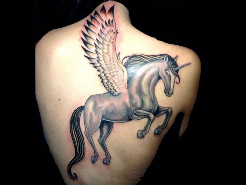 Unicorn tatoveringsdesign, ideer og betydning