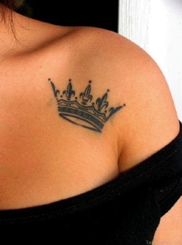 Grå Queen Crown Tattoo Design