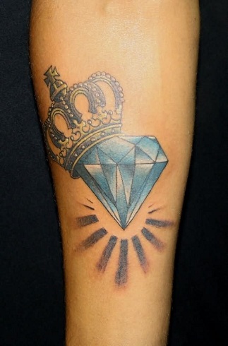 Fantastisk Queen Tattoo Design