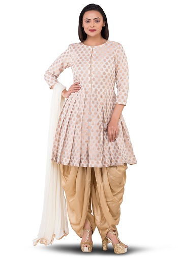 Hvid Punjabi Salwar Suit