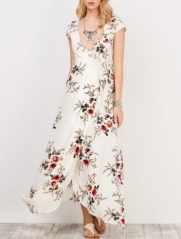 Blomstret kjole med omslag