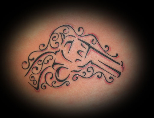 tribal pistol tatovering designs