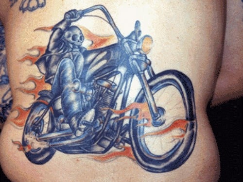 Félelmetes motoros tetoválás tervezés