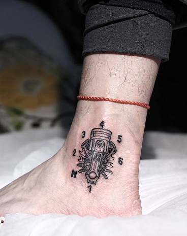 Mechanikus motoros tetoválás tervezés