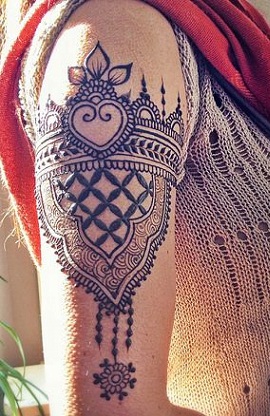 Leafy Crest Mehndi Design for Arms