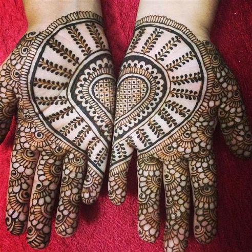 Tilslutter sig Hearts Palm Mehndi