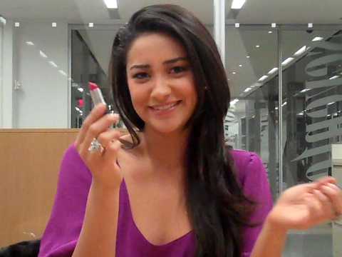 Shay Mitchell Uden Makeup 6