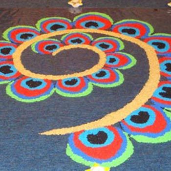 6 formet påfuglfjer Kolam Design