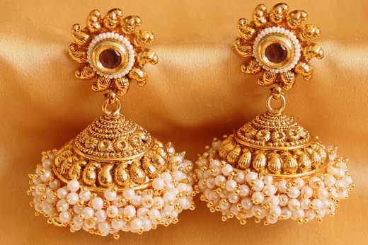 traditionelle-jhumka-perle-øreringe