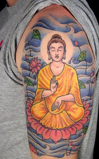 Arany Buddha tetoválás a karon
