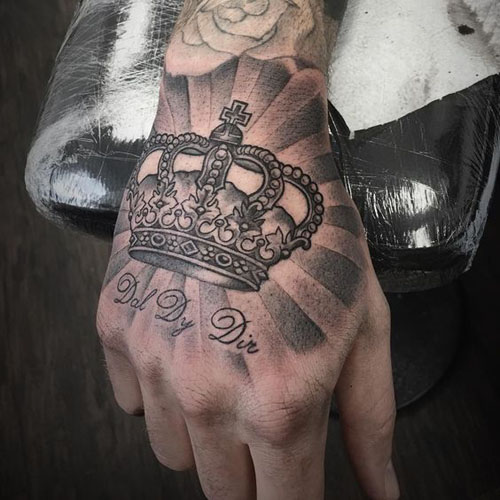A legjobb király tetoválás minták