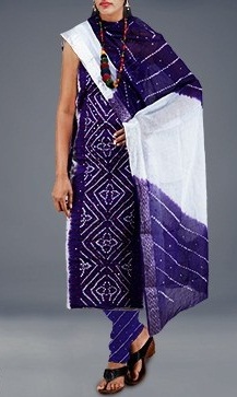 Szatén Bandhani Salwar öltöny