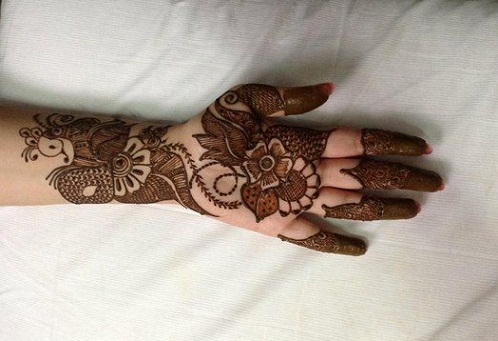 A legjobb Mehndi művészek Indiában-Noorjehan Hyderabad