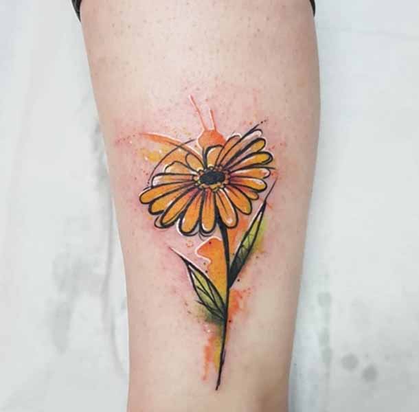 Sárga Gerbera százszorszép tetoválás az alkaron