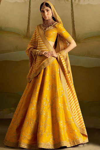 Designer Lehenga i gul farve