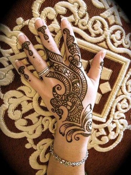 Fremtrædende Marwari Mehandi -designs