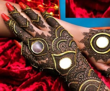 Ornamental Marwari Mehndi Design