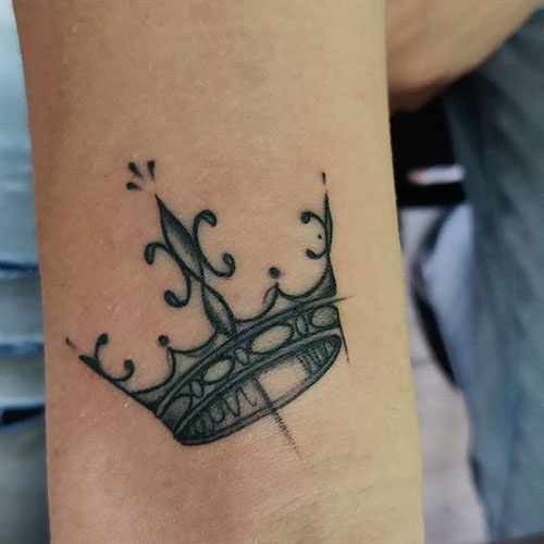 Crown Tattoo Designs 3