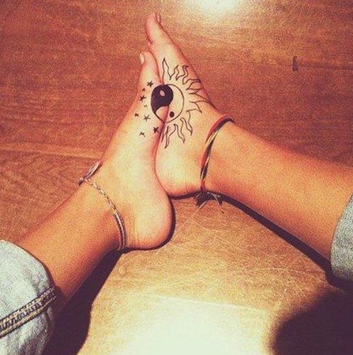 Yin Yang nővérek tetoválása