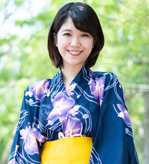 Ungdommelige japanske kvinder med Yukata