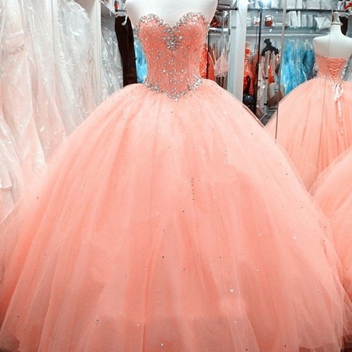 Ny elegant pink kjole