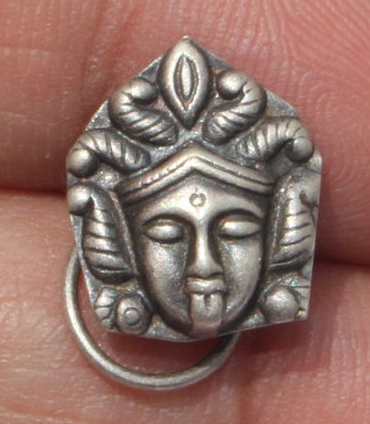 Gudinde Kaali Mata 925 sølv gennemboret næsestift design