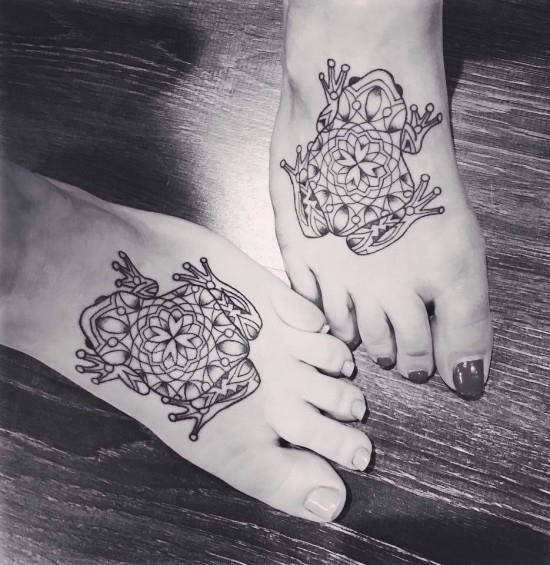 170 luovaa sisaruksen tatuointiideaa ja inspiraatiota mandala -sammakot sisarjalka