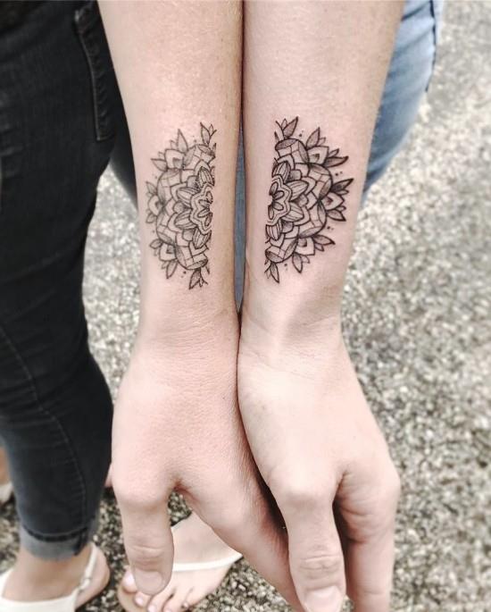 170 luovaa sisaruksen tatuointi -ideaa ja inspiraatiota jakaa mandalapuolikkaat