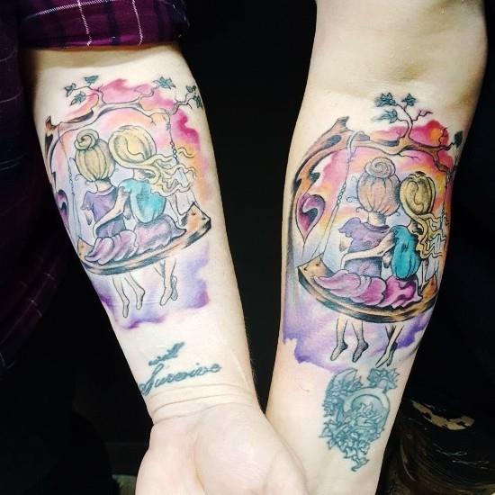 170 luovaa sisaruksen tatuointiideaa ja inspiraatiota sisar swing vesiväri värikäs