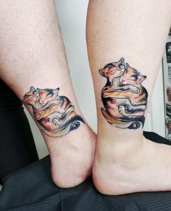 170 luovaa sisaruksen tatuointiideaa ja inspiraatiota kaksi kissaa söpö