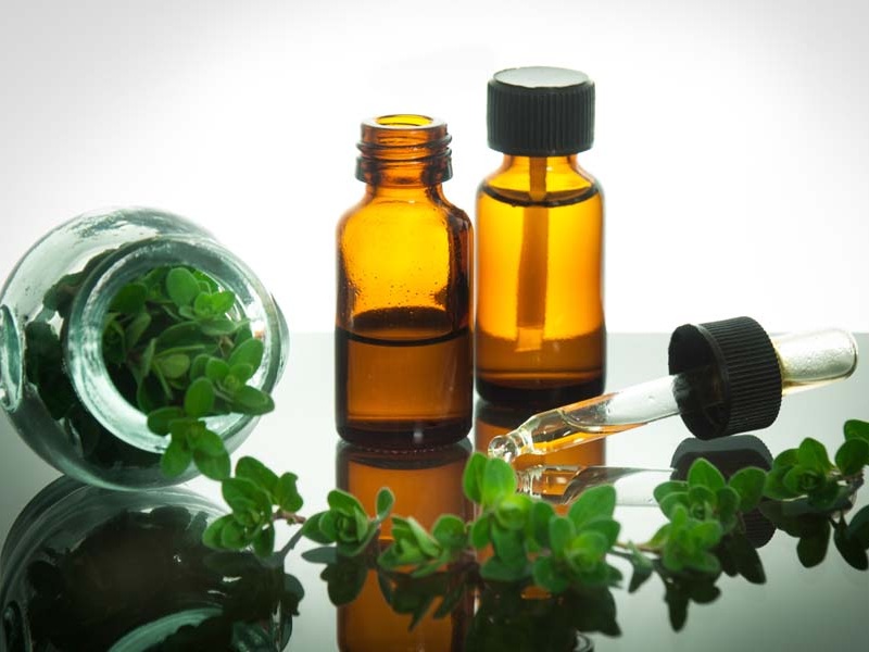 Oregano olie fordele til hud, hår & amp; Sundhed