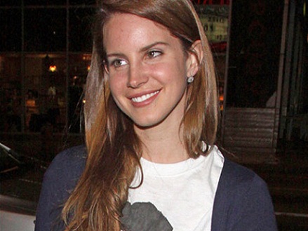 Lana Del Ray smink nélkül 5