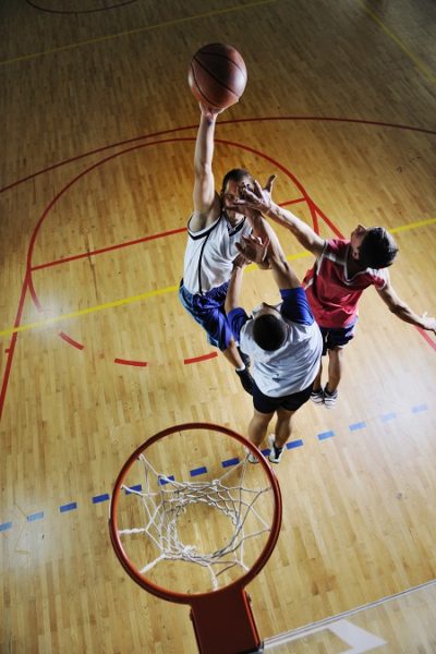 Basketball - strækker sig for at blive højere