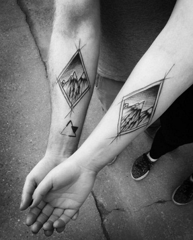Par overraskelse tatoveringsskitse